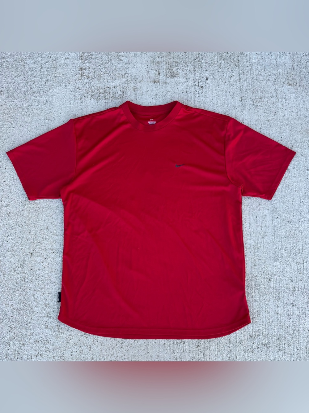 Nike Shirt Dri Fit Mens Size XL Red Short Sleeve Activewear Gym Run Lift